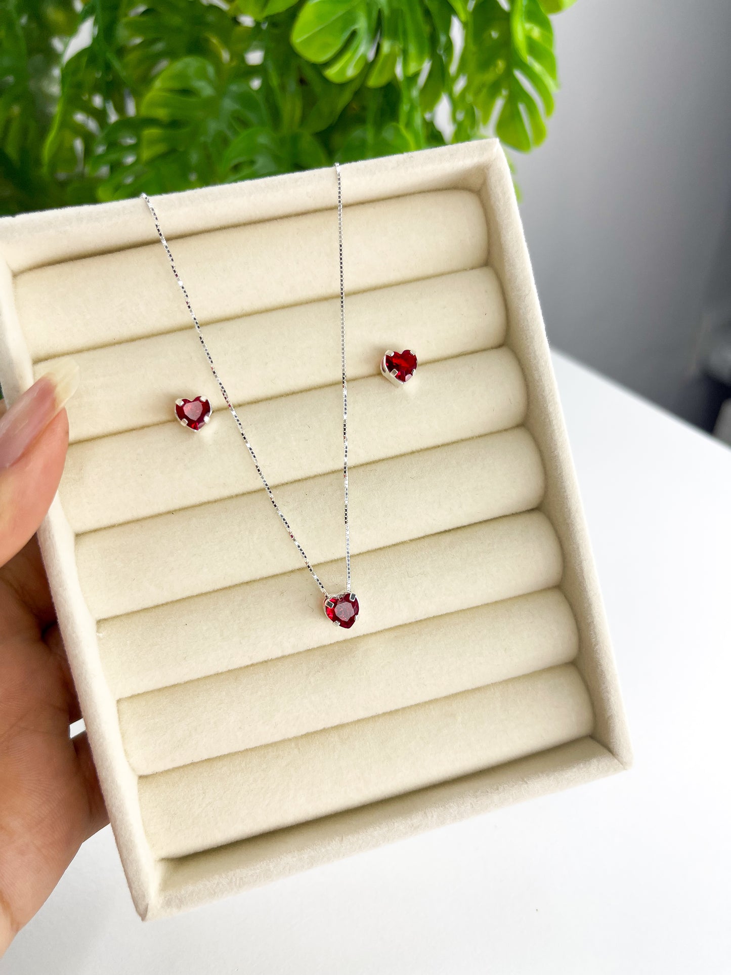 Conjunto Coração Vermelho 6mm - Prata 925