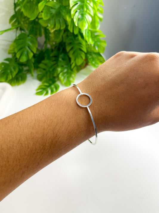 Bracelete círculo vazado - Prata 925