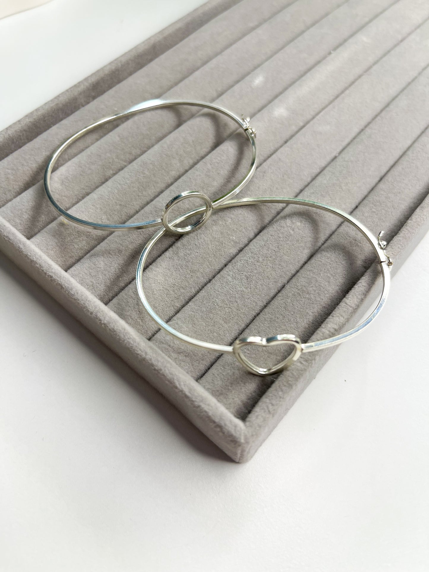 Bracelete círculo vazado - Prata 925