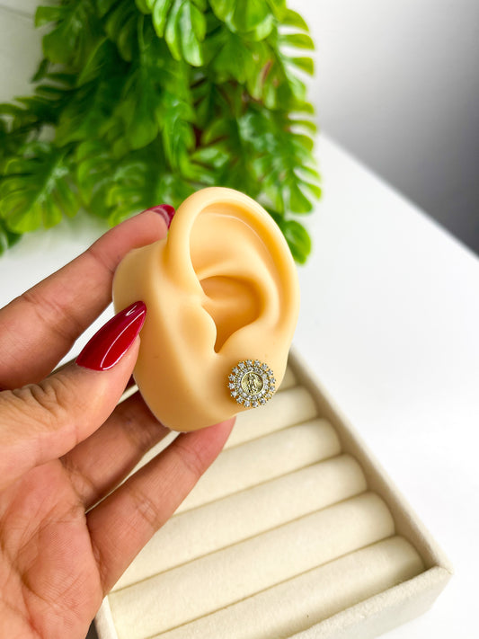 Brinco Nossa Senhora de Fátima Redondo Cravejado Classic Dourado - Aço Inoxidável