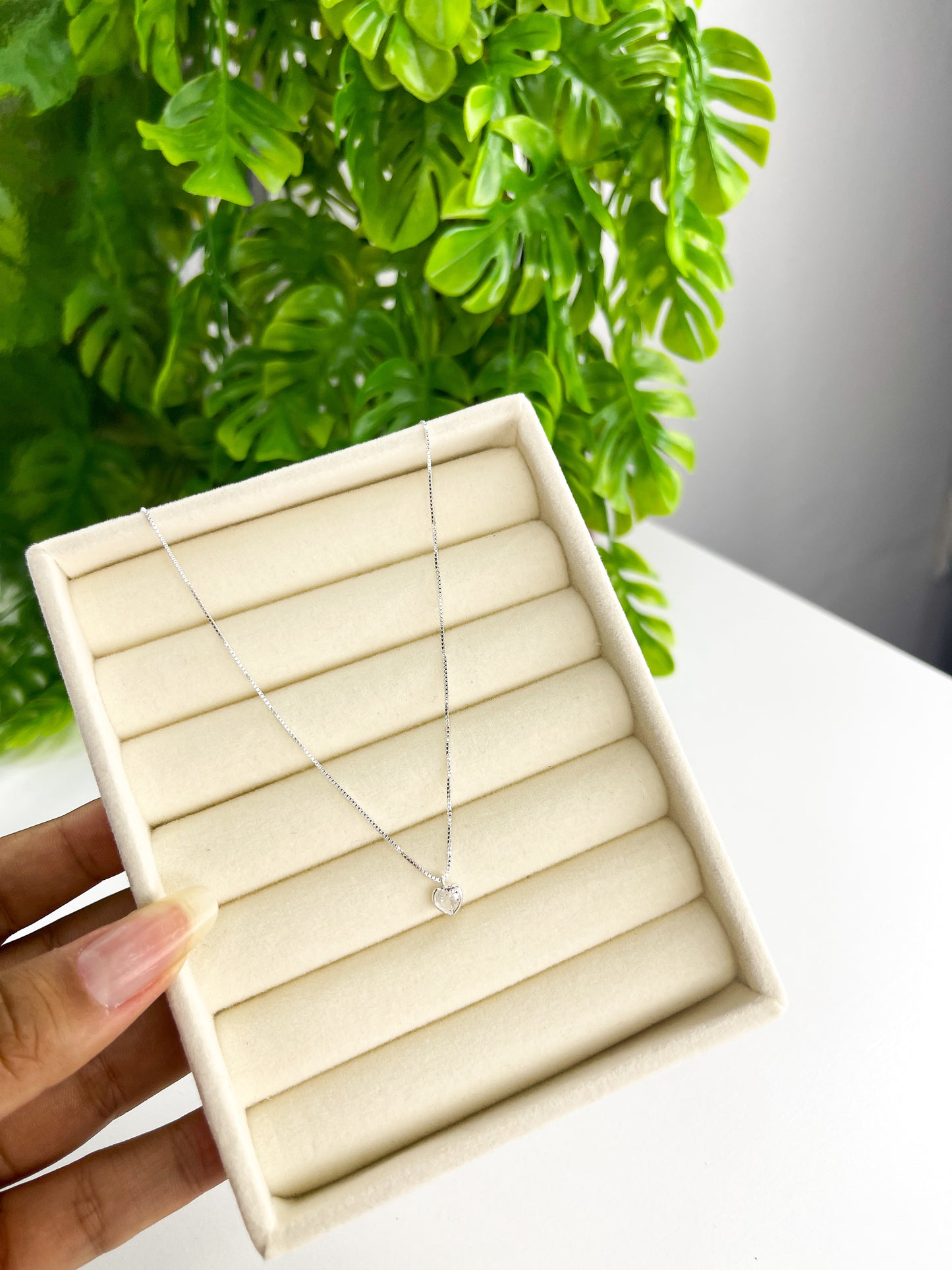Colar Coração Ponto de Luz Cristal - Prata 925