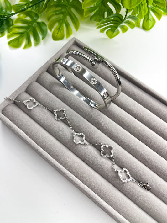 Kit Braceletes Virginia – Aço Inoxidável com Trevo Cravejado