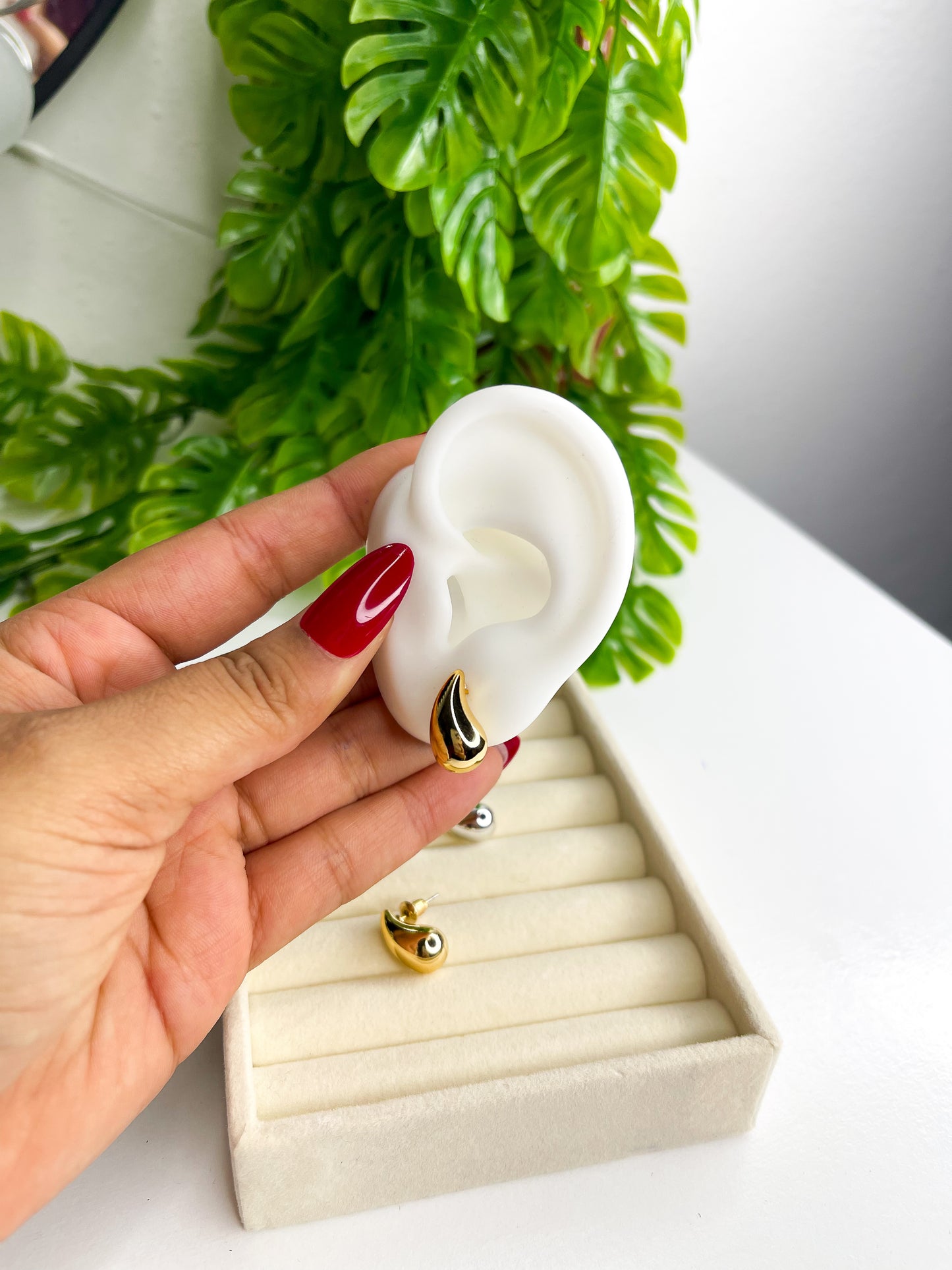 Brinco gota 2cm - Aço Inoxidável