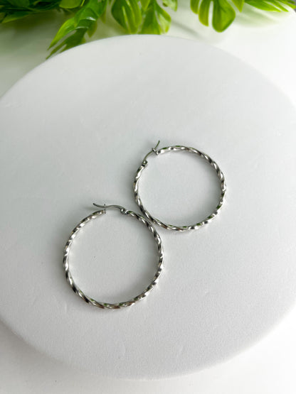 Brinco Argola Torcida 40mm - Aço Inixidável