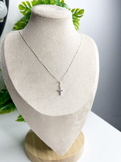 Colar mini Cruz Cravejada - Prata 925