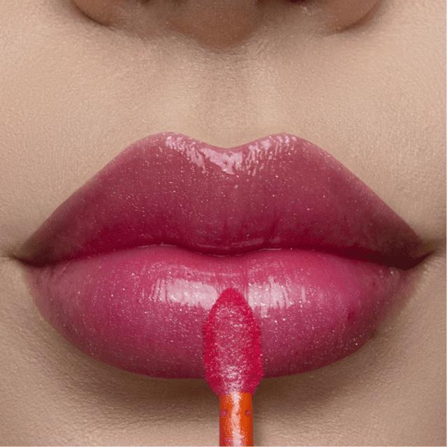 Gloss Plump Fire Kiss - Bubble Gum | Mari Maria Makeup