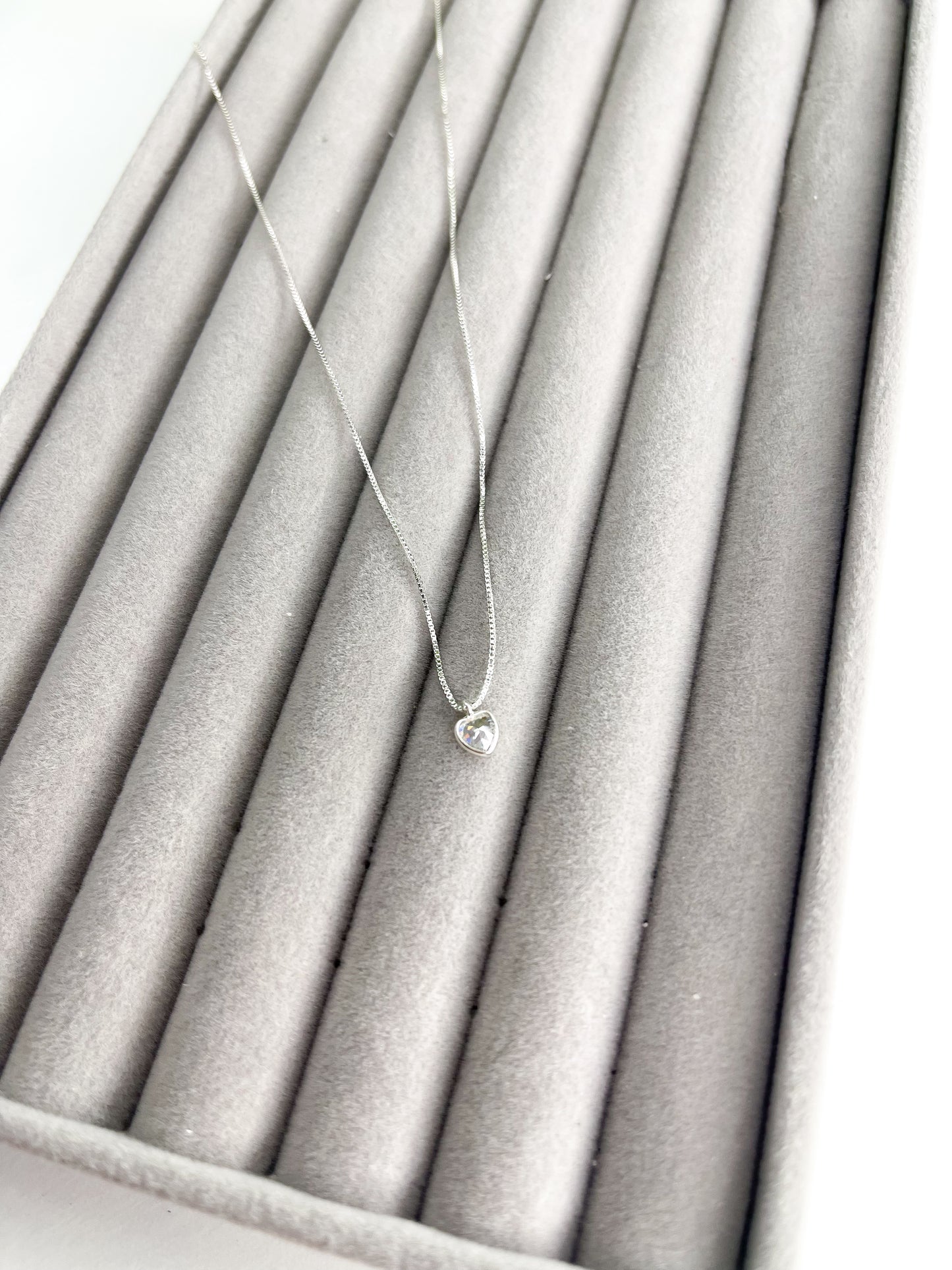 Colar Coração Ponto de Luz Cristal - Prata 925