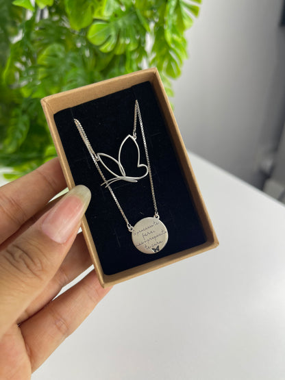Escapulário Borboleta Minimalista O Processo - Prata 925