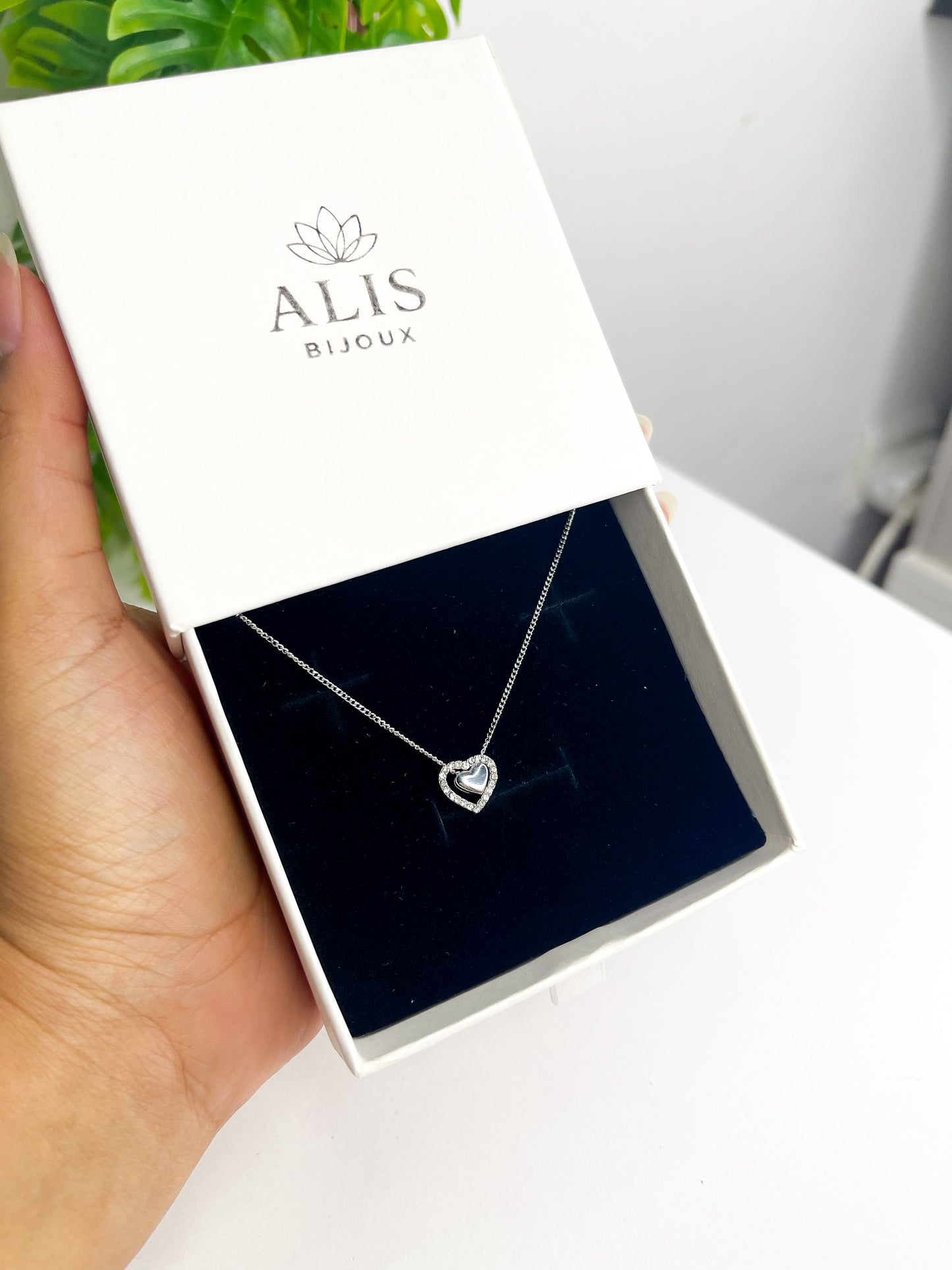 Colar Coração Cravejado - Aço Inoxidável