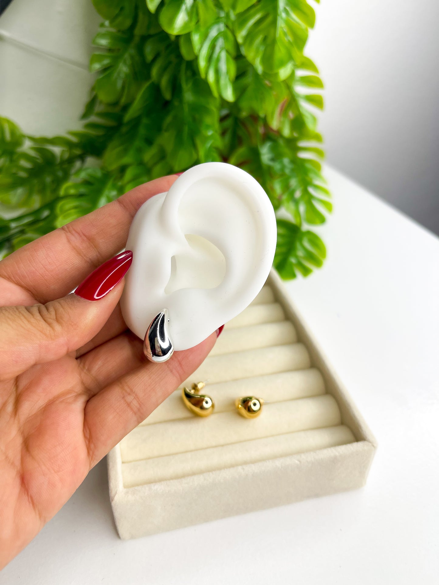 Brinco gota 2cm - Aço Inoxidável