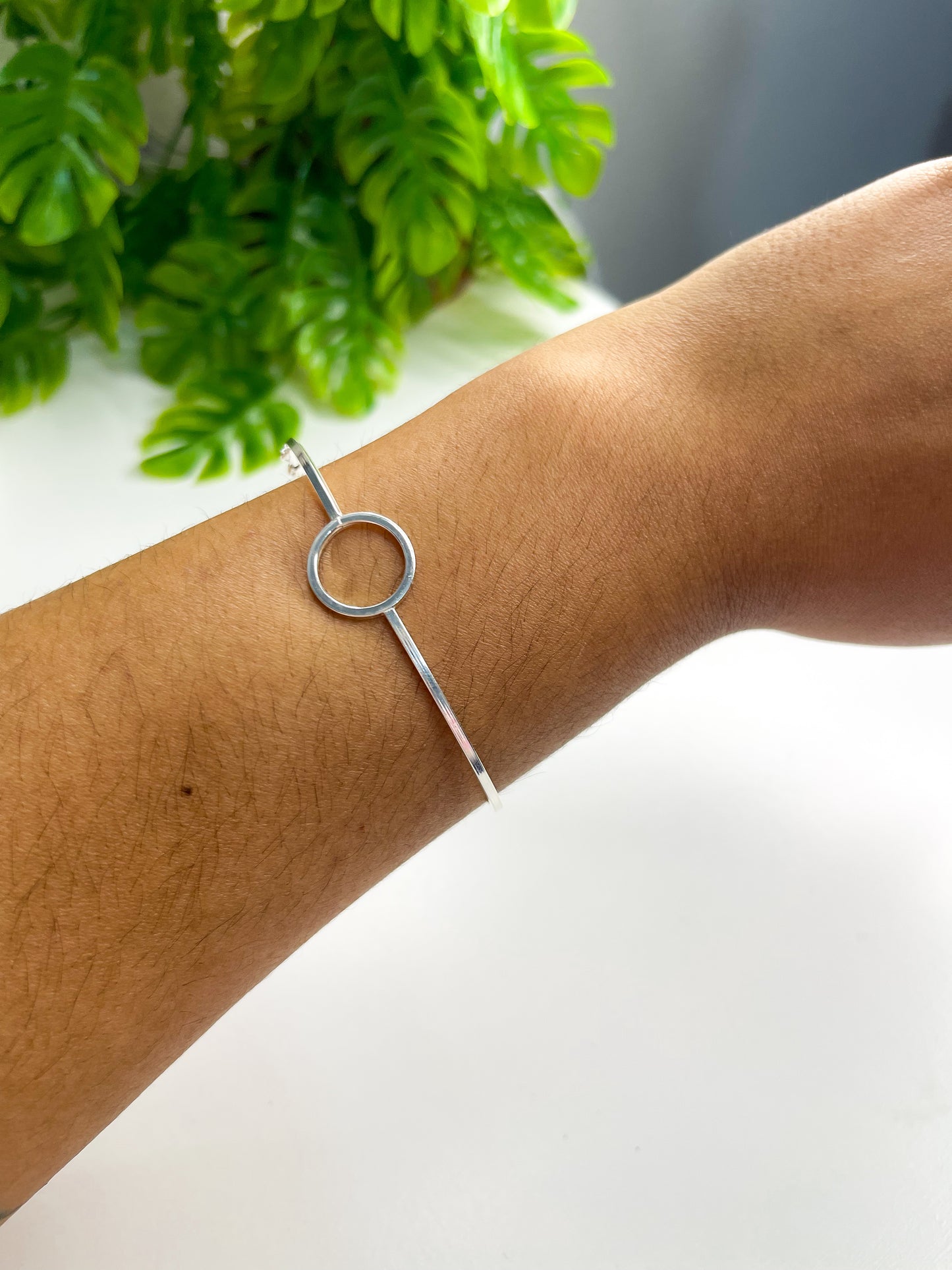 Bracelete círculo vazado - Prata 925