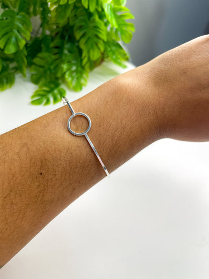 Bracelete círculo vazado - Prata 925