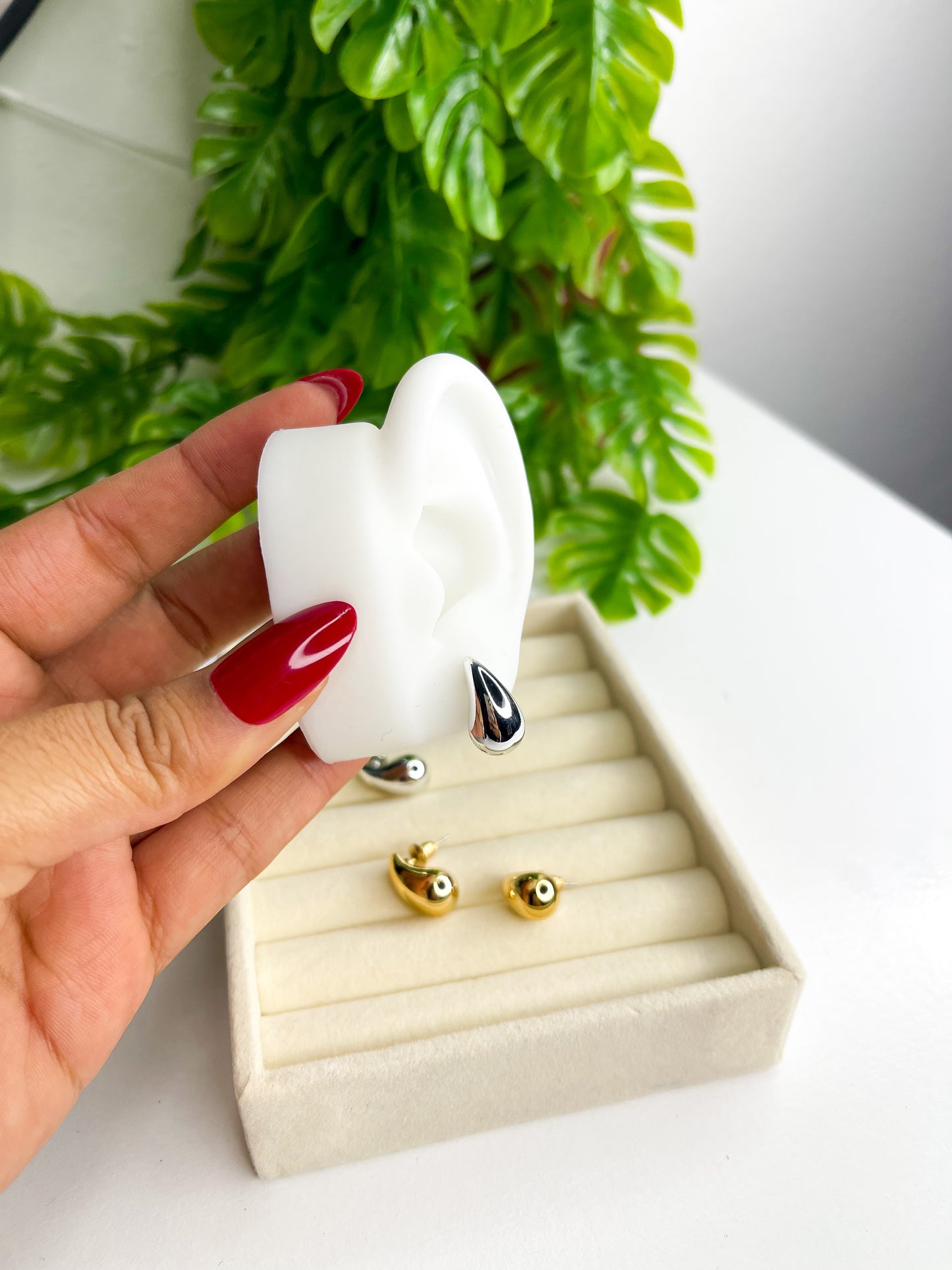 Brinco gota 2cm - Aço Inoxidável