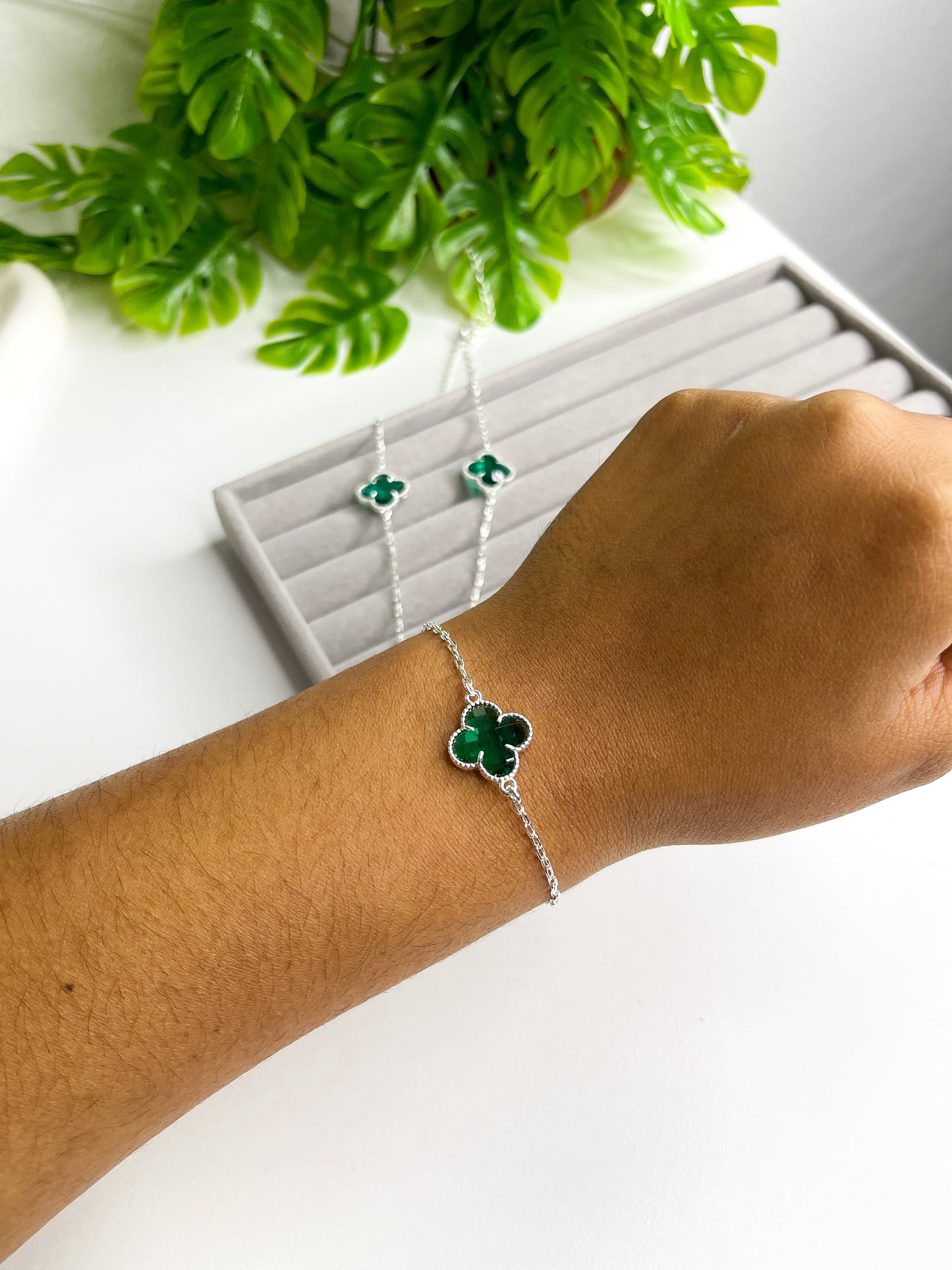 Conjunto colar + pulseira Virgínia - verde  - Prata 925